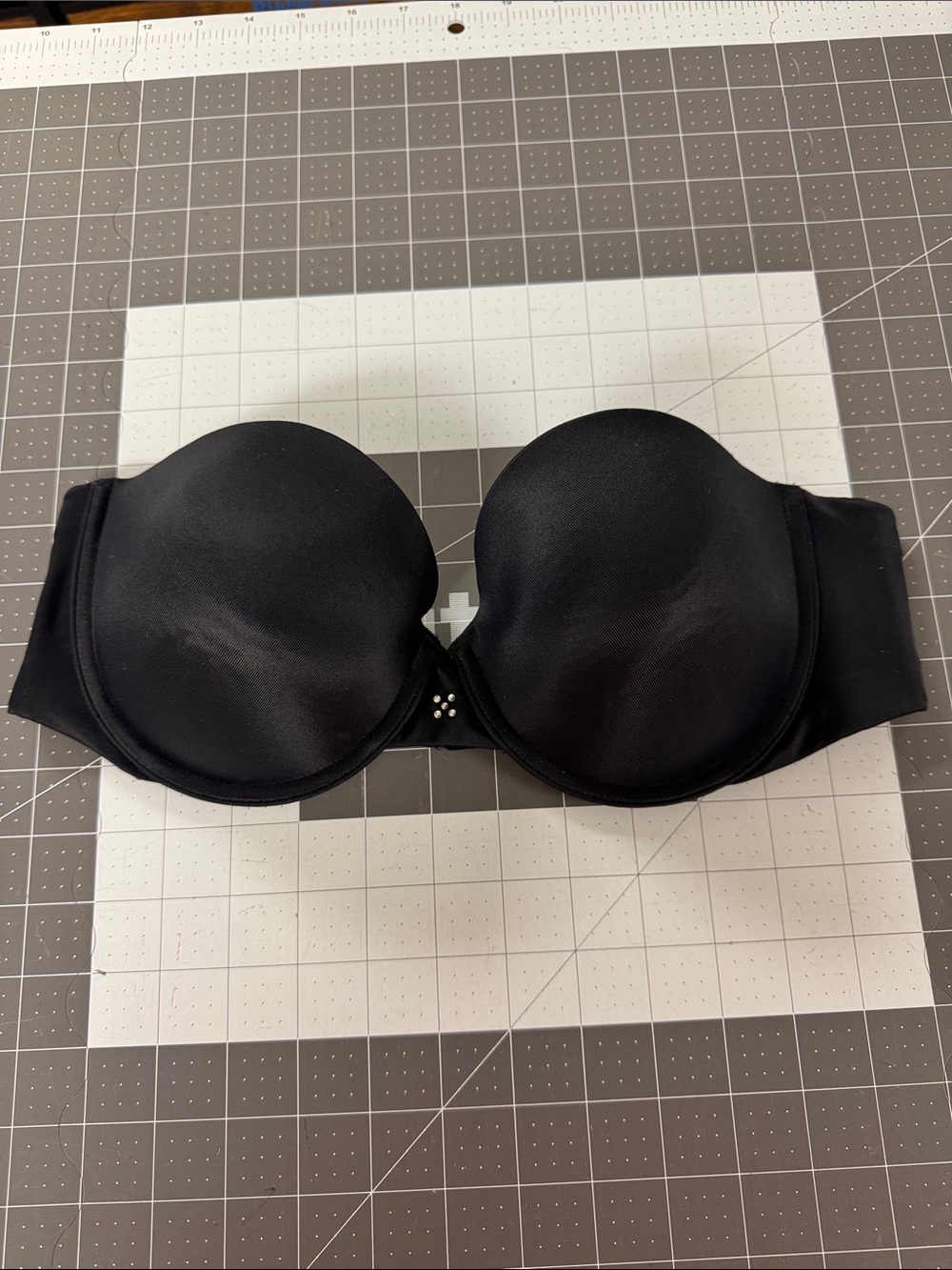 Ambrielle Strapless Black Smooth Bandeau Bra